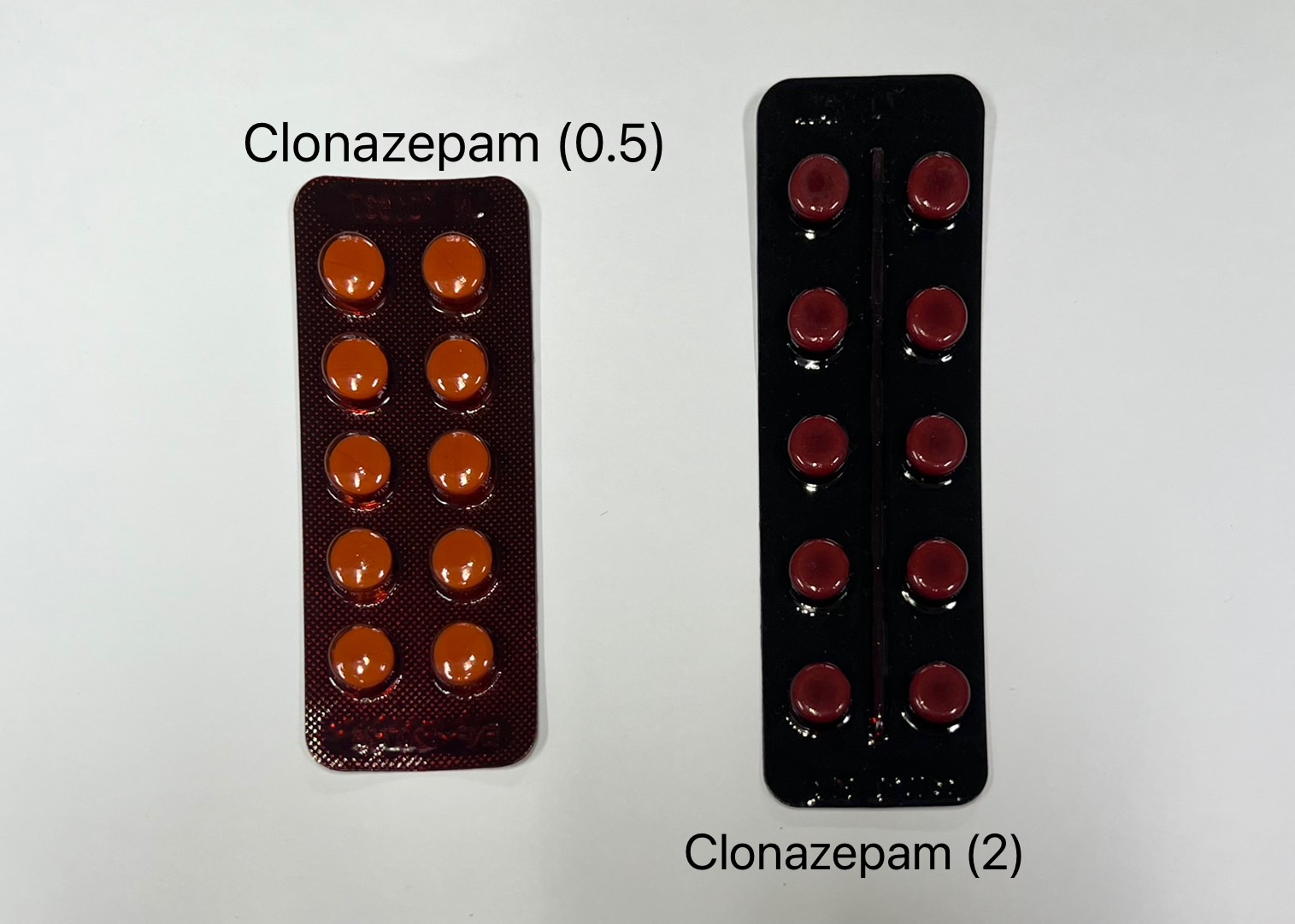 ยาที่มีหลายความแรง : Clonazepam 0.5 mg และ 2 mg